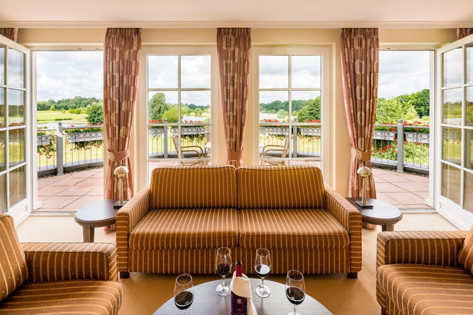 Best Western Premier Castanea Resort Hotel アーデンドルフ エクステリア 写真
